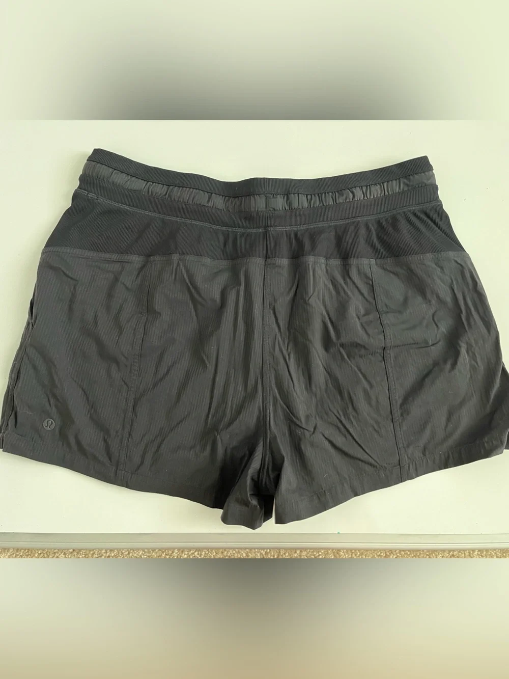 lululemon athletica studio dance shorts - Picture 3 of 6